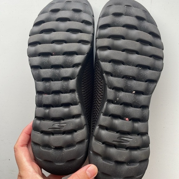 Skechers Women's Go Walk Joy-Sensational Day Sneaker color black size 11 - Picture 4 of 5